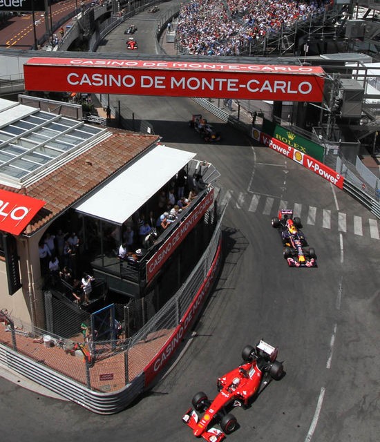 The bar at La Rascasse during a Monaco GP. 