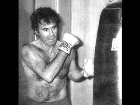 Franco Califano boxing.