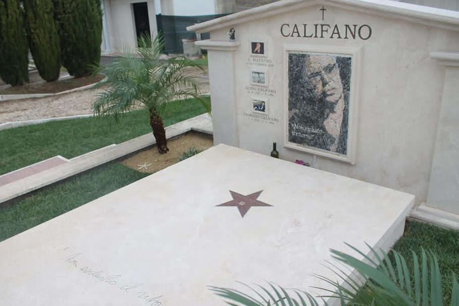 The tomb of Franco Califano at Ardea.