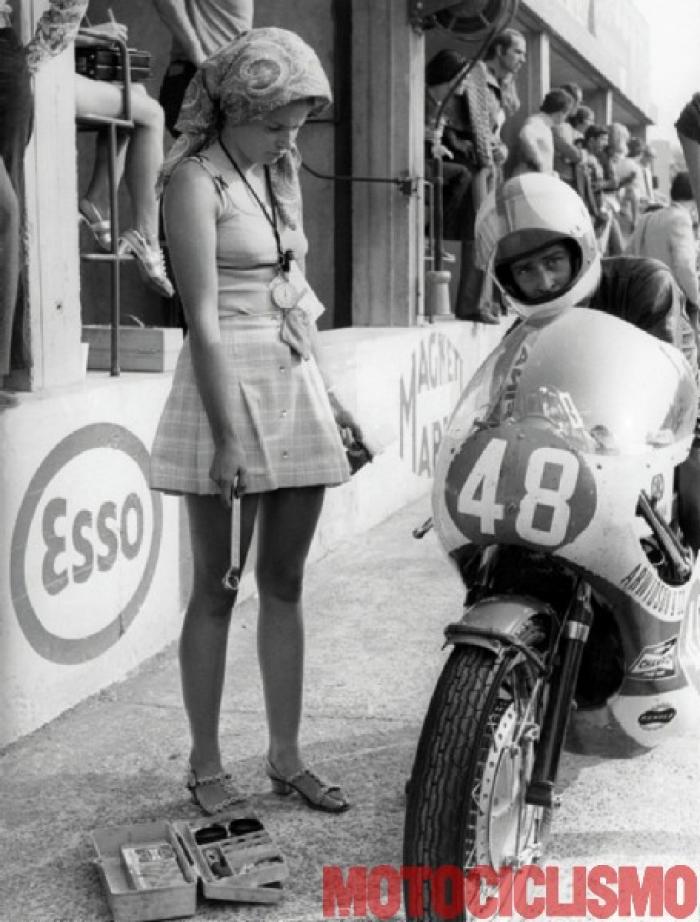 Jarno Saarinen and his inseparable wife Soili Karme at the Monza circuit in 1971.