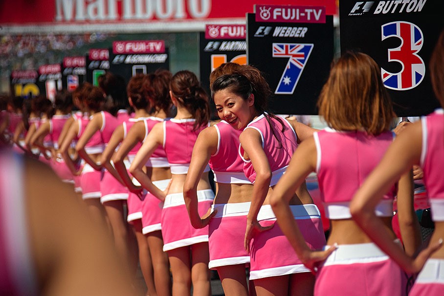 Formula 1 grid girls at Suzuka, Japan, in 2005. 