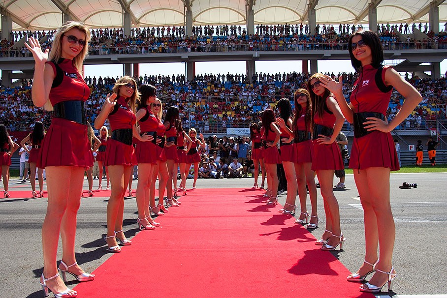 Formula 1 grid girls at Istanbul, Turkey, in 2007. 