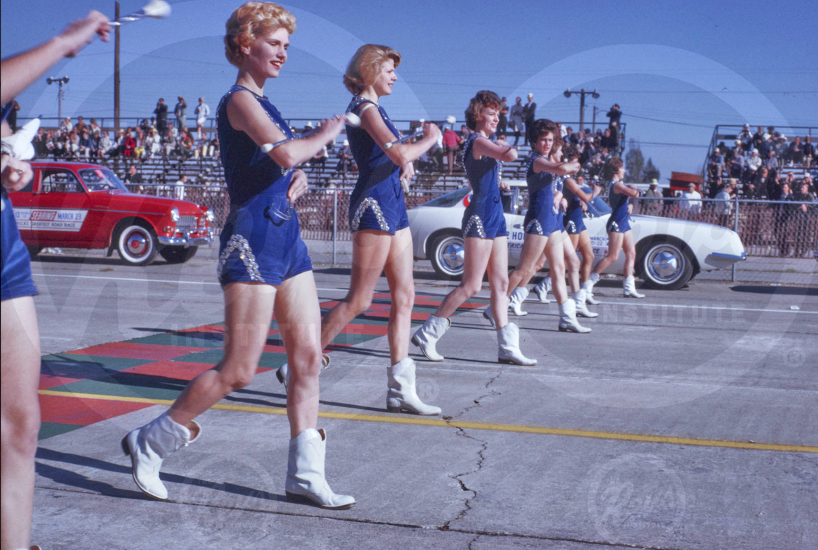 Vintage grid girls in action.