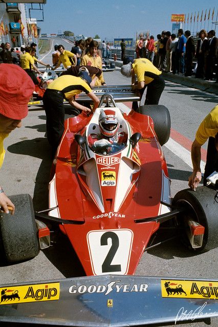 Clay Regazzoni in his Ferrari 312 T2 at the Spanish Grand Prix in Jarama on May 02, 1976.
