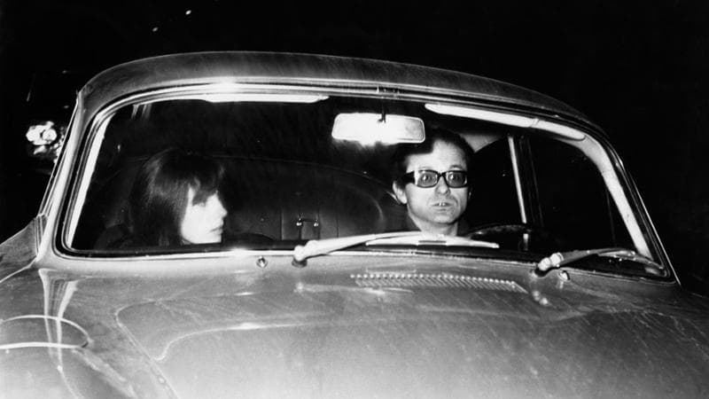 Gino Paoli in a car with Stefania Sandrelli in the 1960s. 