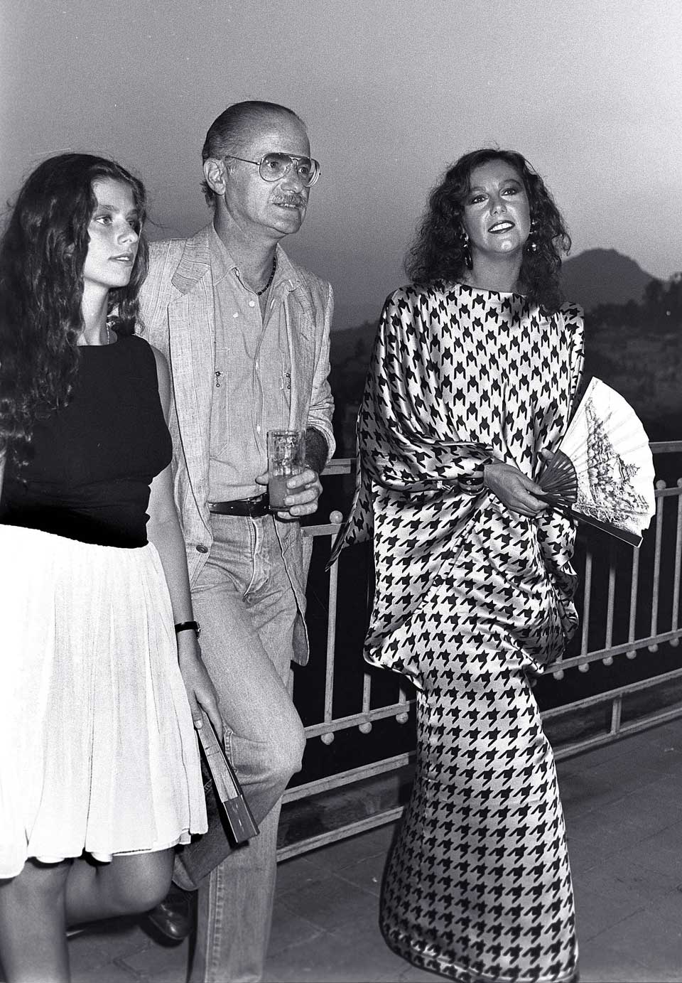 Gino Paoli with Stefania and Amanda Sandrelli.