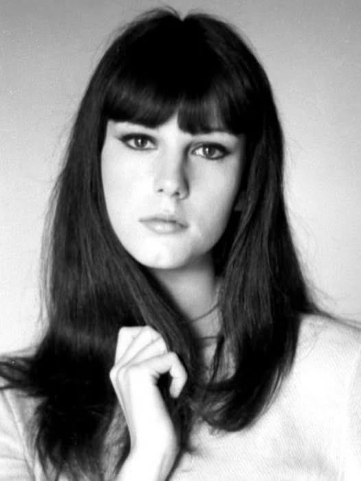 A young Stefania Sandrelli.