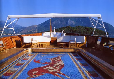 The swimming pool on the yacht 'Christina'.