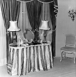 The interior of one of the rooms of the 'Christina'.