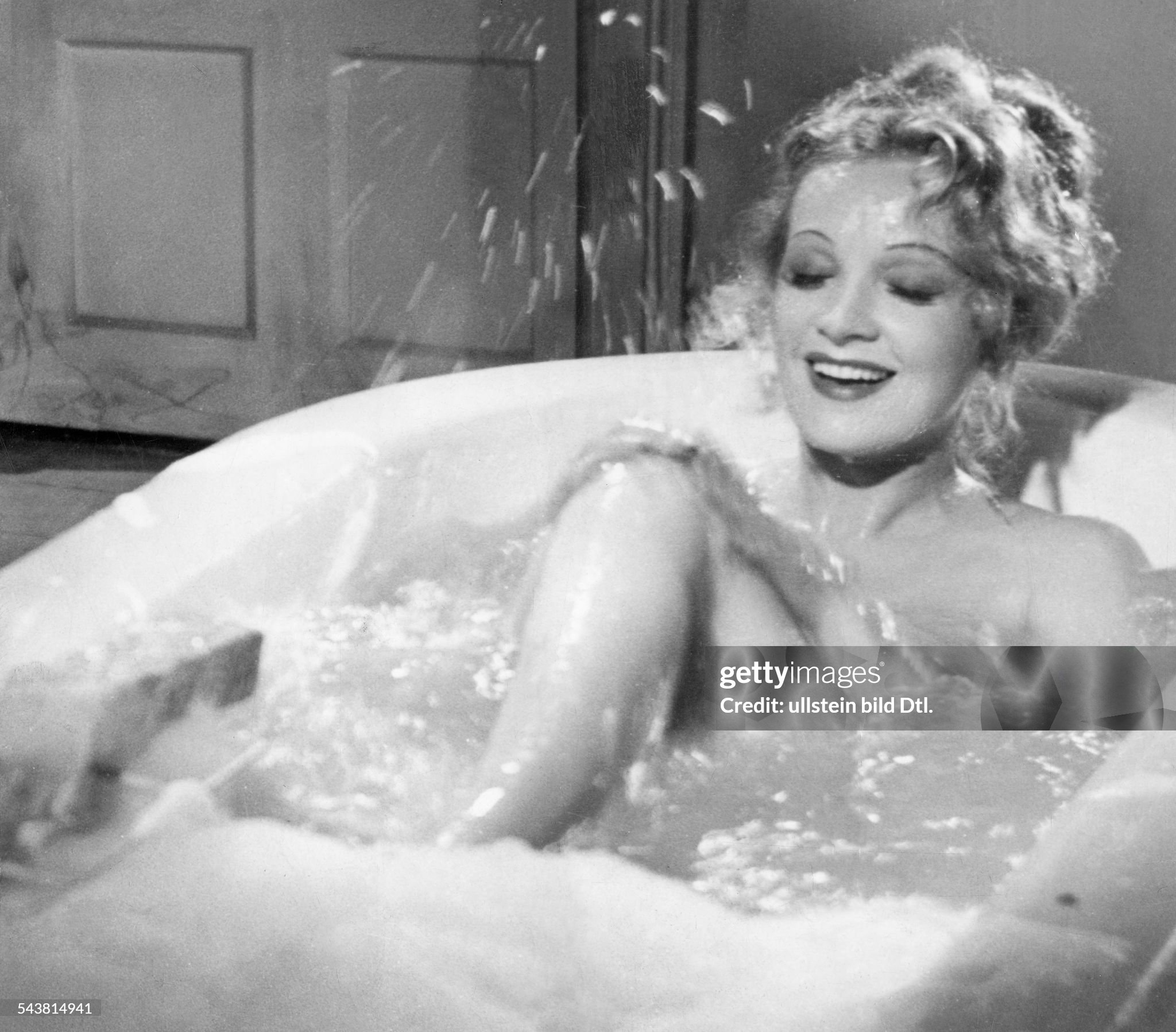 Marlene Dietrich in 1937. 