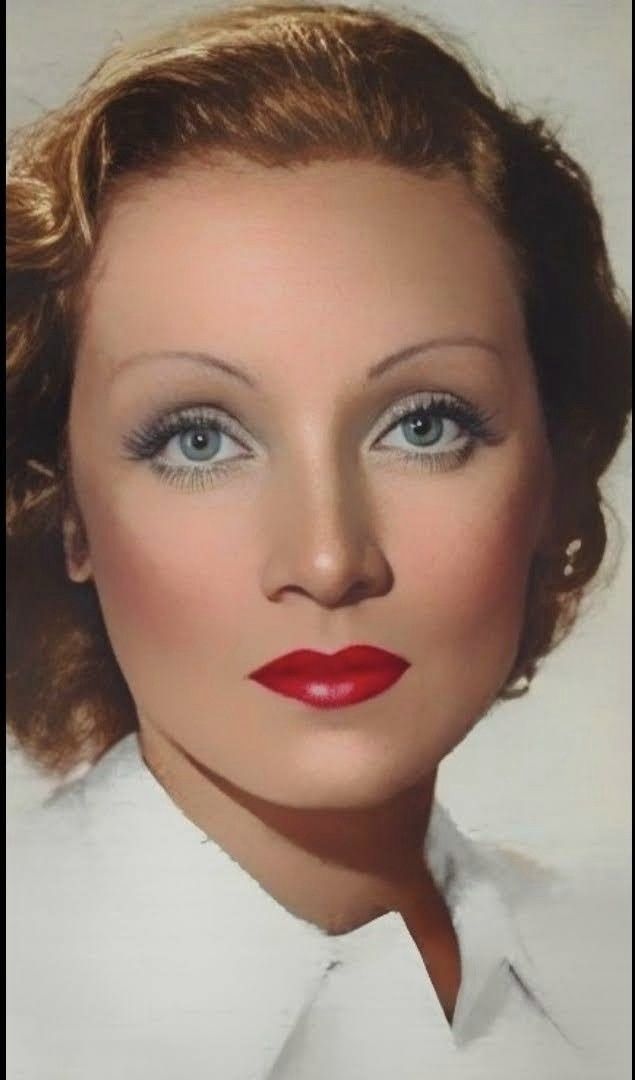 Marlene Dietrich.