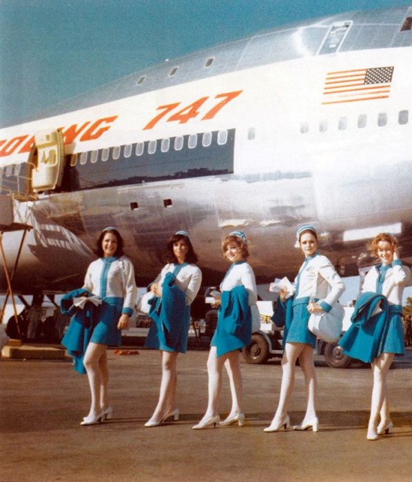 Greece’s Olympic Airways uniforms by Pierre Cardin. In 1969 realtor tycoon Aristotle Onassis, owner of Olympic Airlines, chooses Pierre Cardin to dress his stewardesses. 
