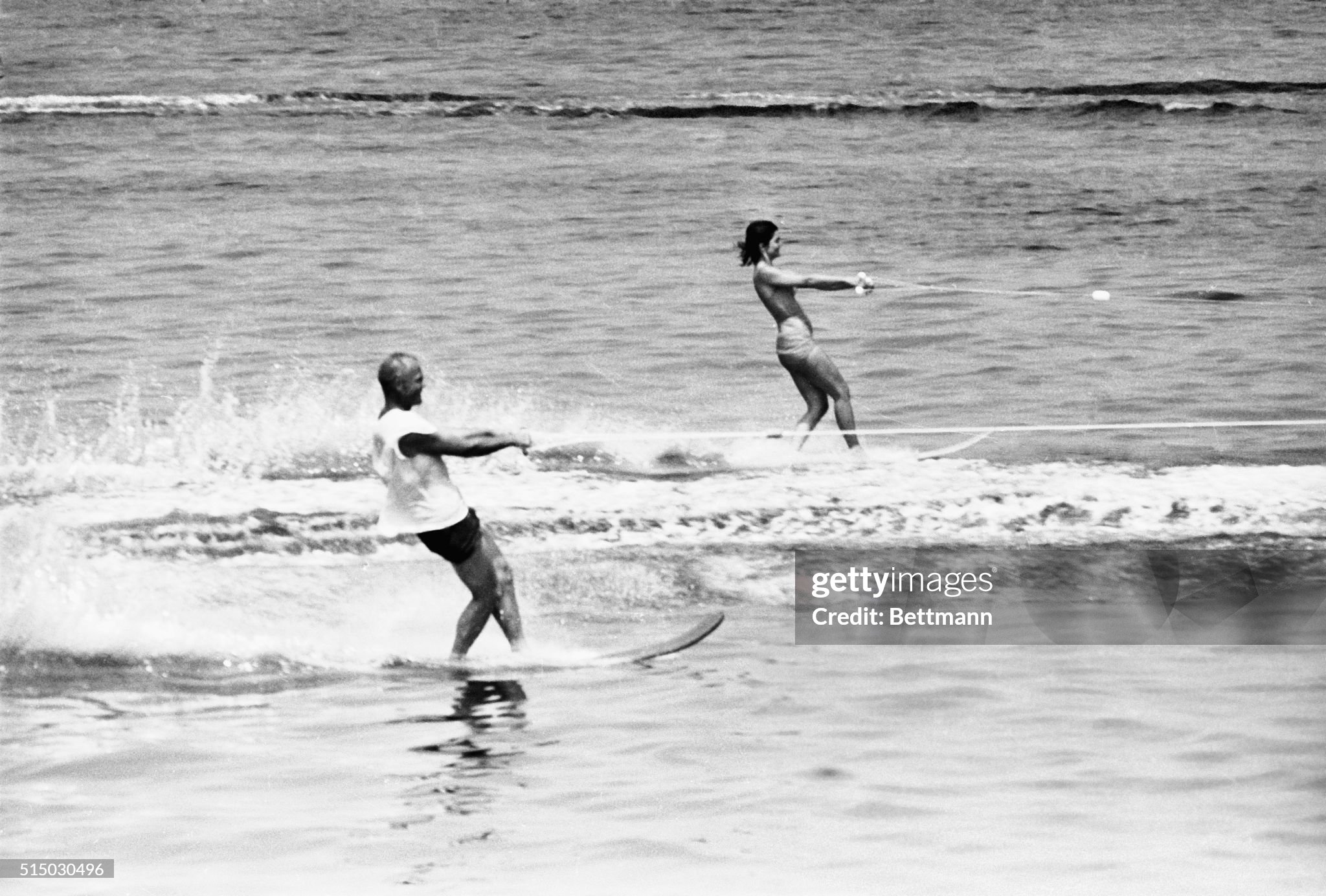 Astronaut John Glenn and Jacqueline Kennedy make a breezy duo, water-skiing over the warm waters of Nantucket Sound, Colorado, on 23 July 1962. 