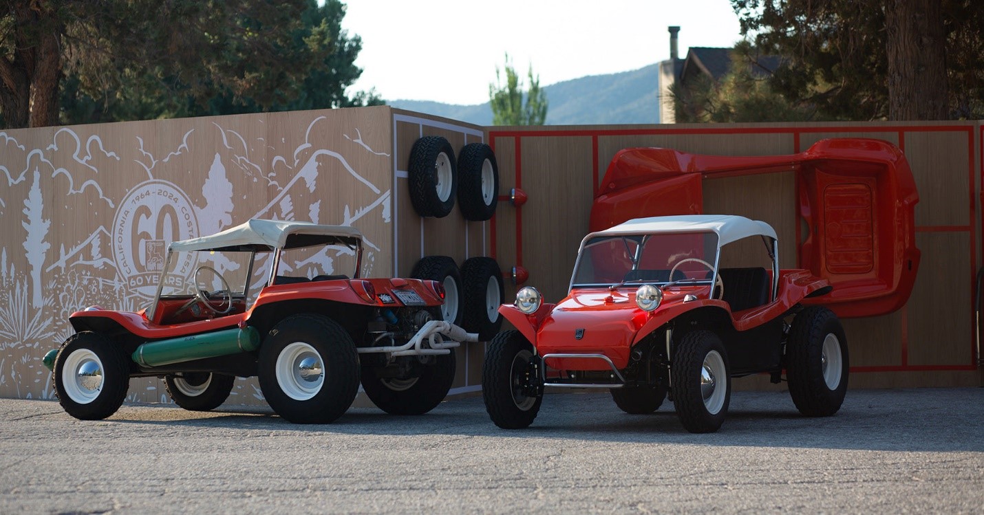 Two Meyers Manx.