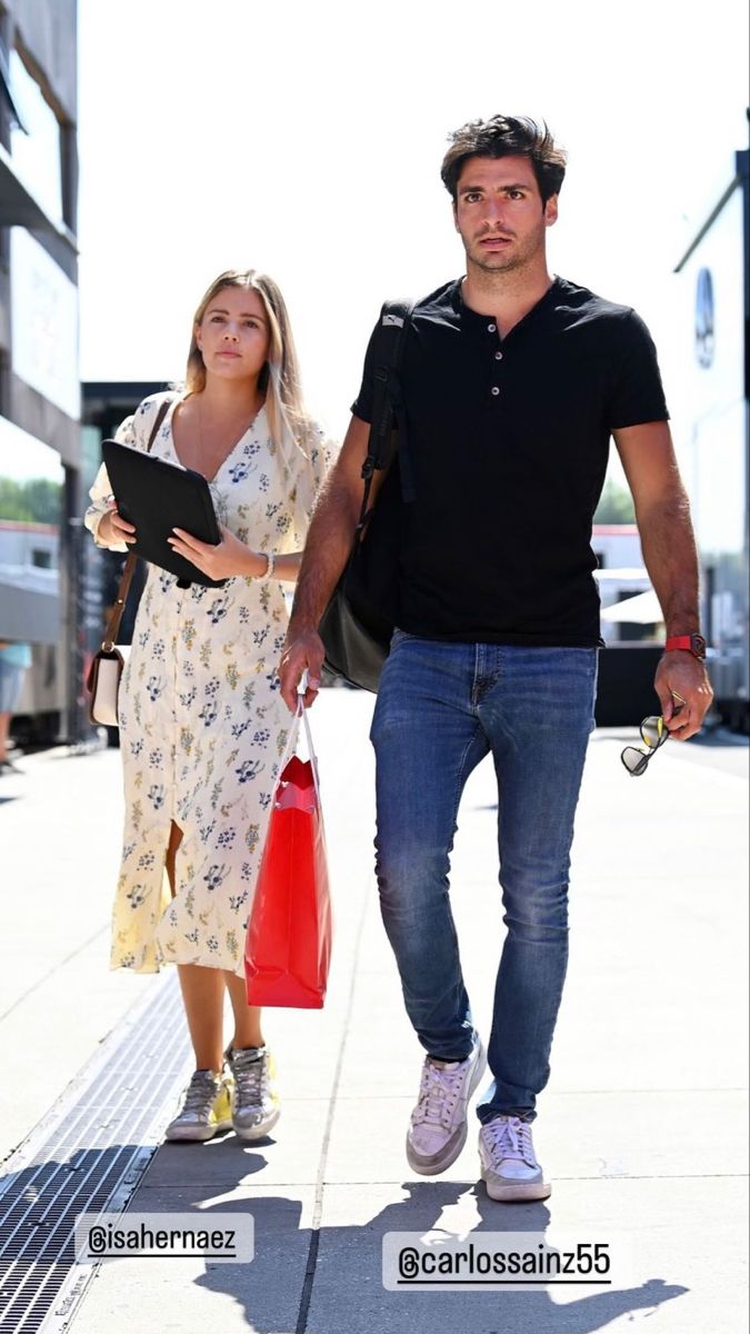 Carlos Sainz with his former girlfriend Isabel Hernáez. They broke up in 2023.