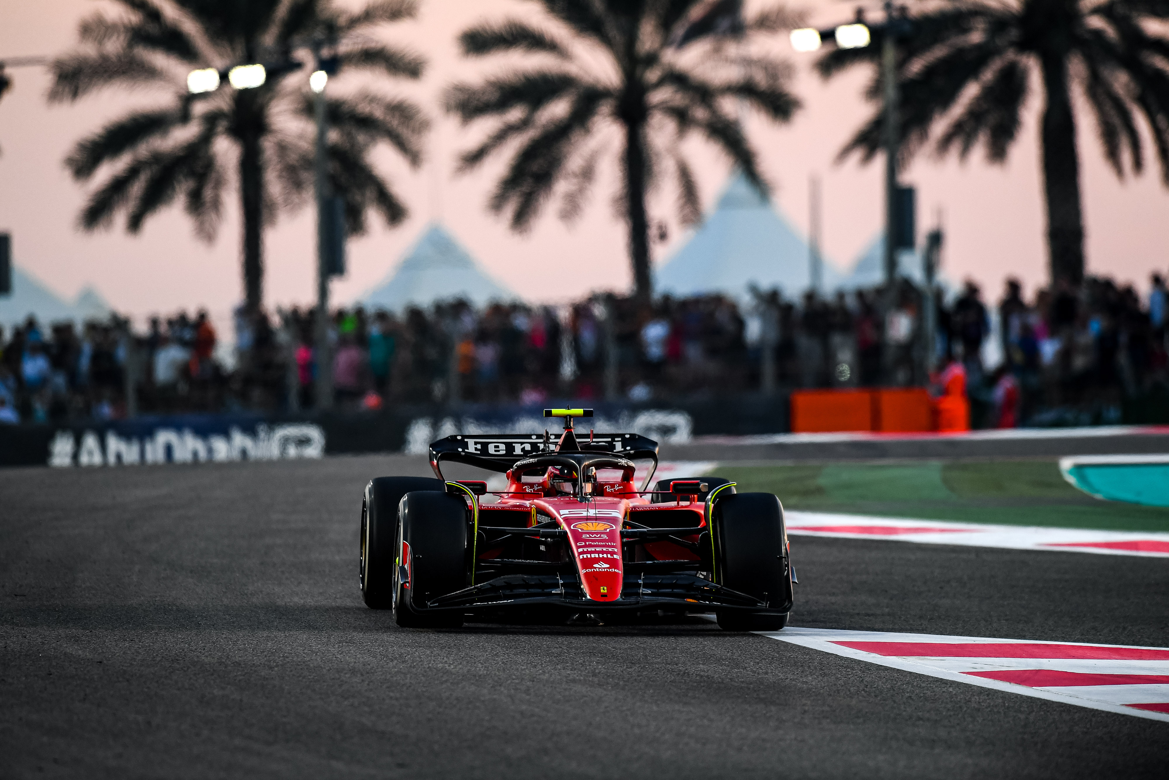 Carlos Sainz, Ferrari, during the 2023 Abu Dhabi Grand Prix. 