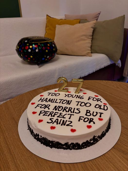 F1 fan Electra Kerpa's 27th birthday cake dedicated to Carlos Sainz on August 12, 2024.