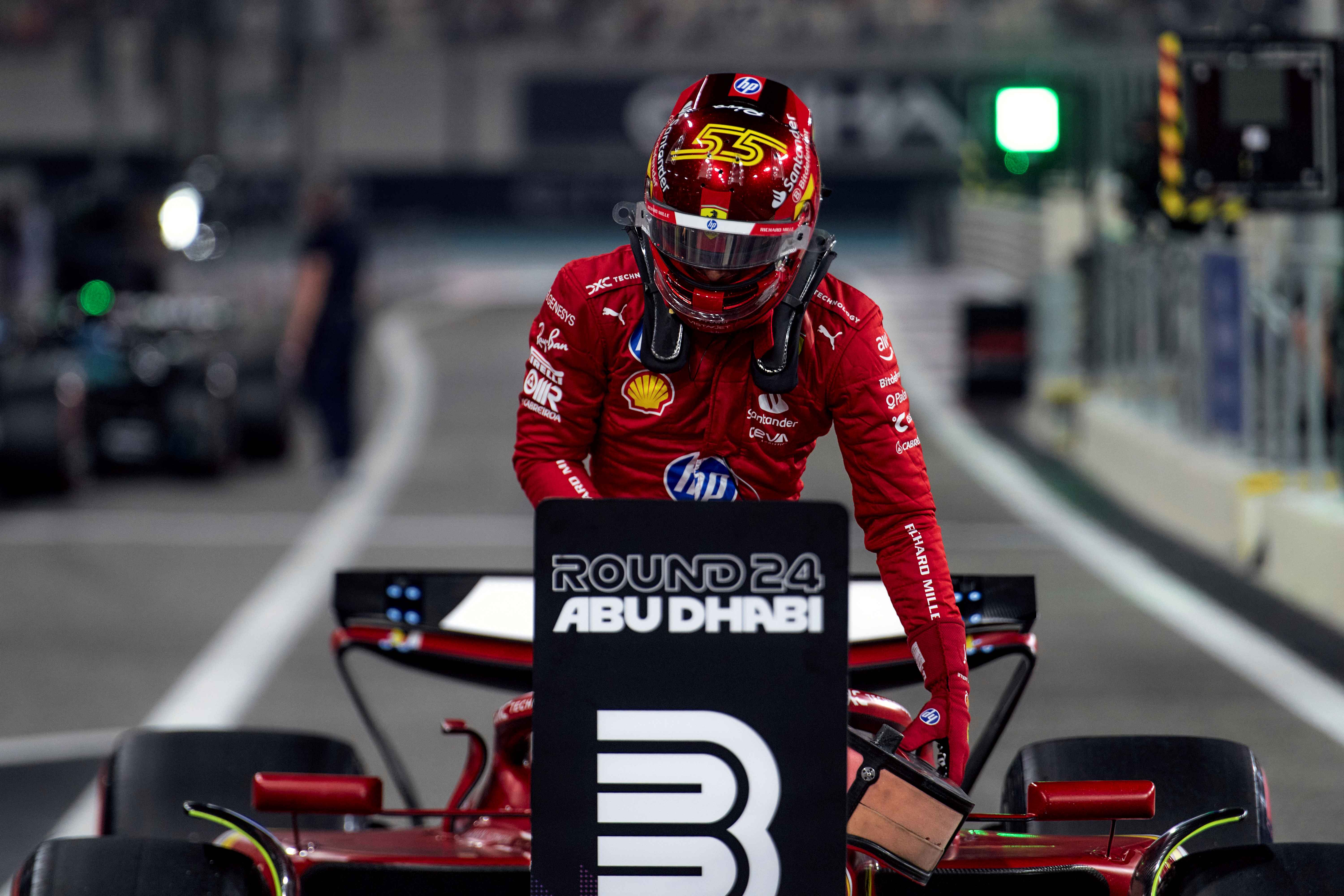 Carlos Sainz third in qualifying for the Abu Dhabi Grand Prix on 07 December 2024. 