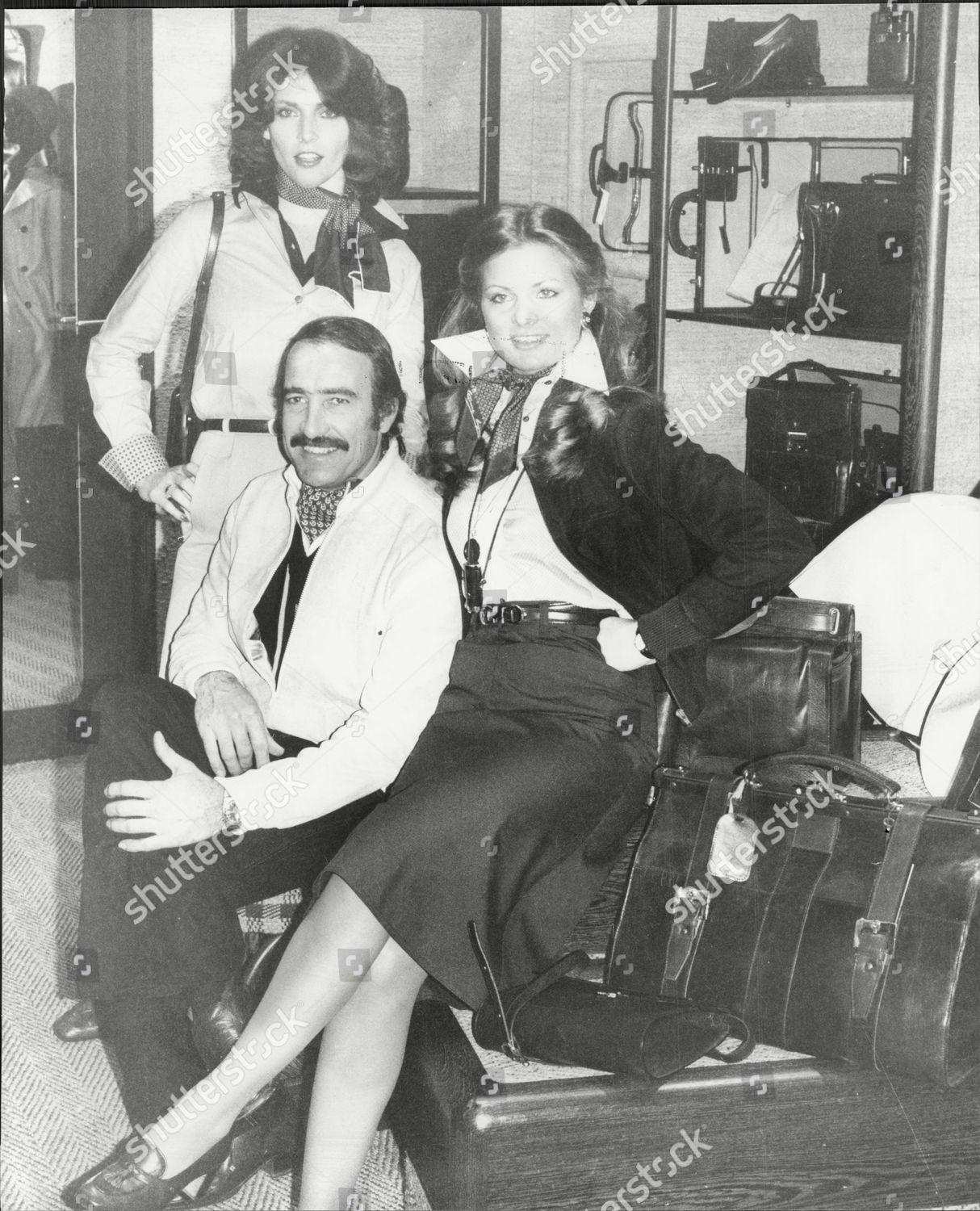 Clay Regazzoni with two girls.