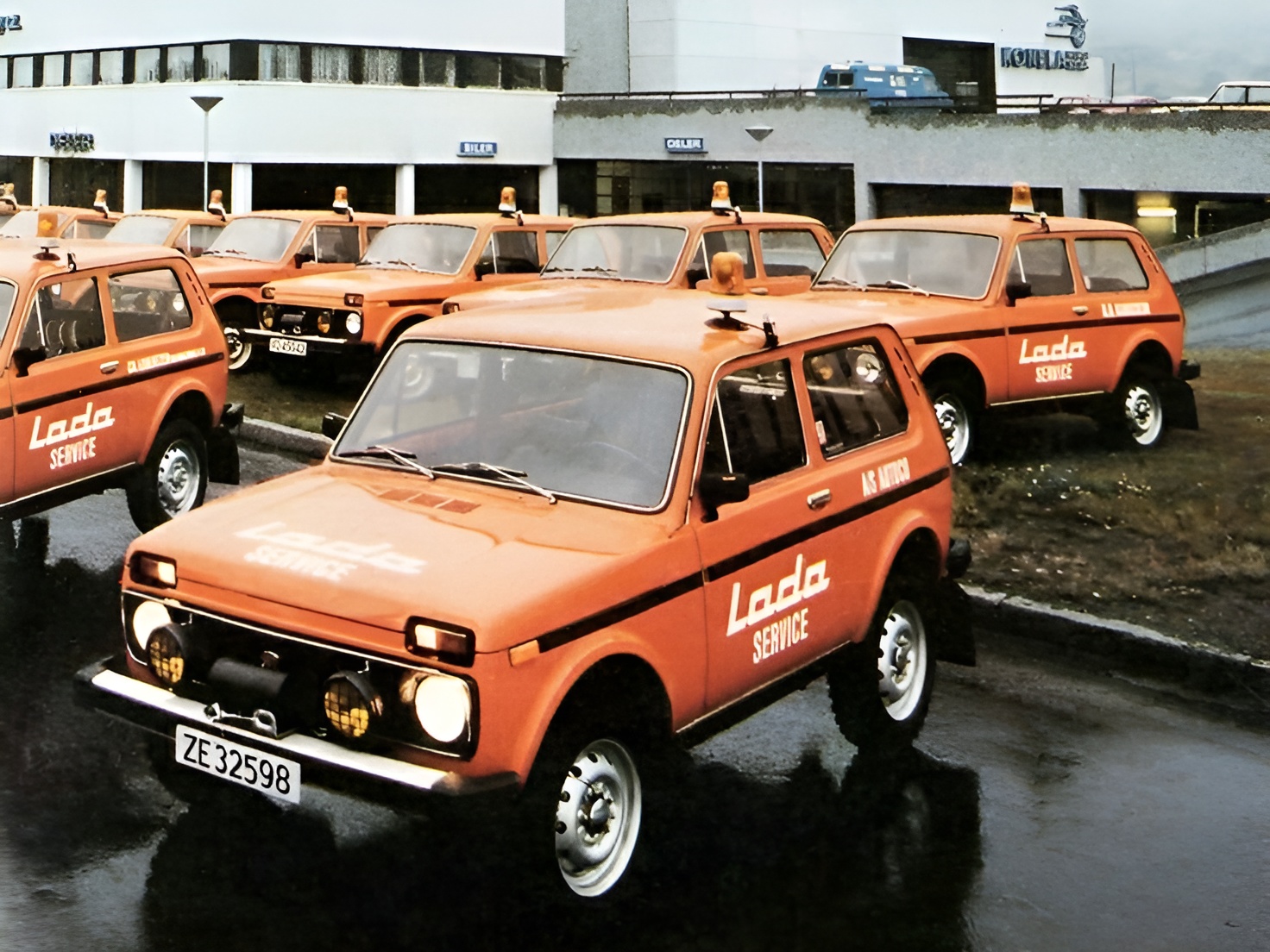 Lada Niva service.