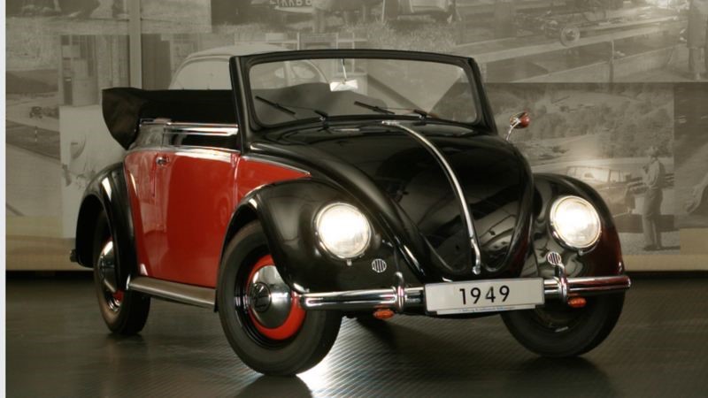 1949. The Cabriolet version arrives.