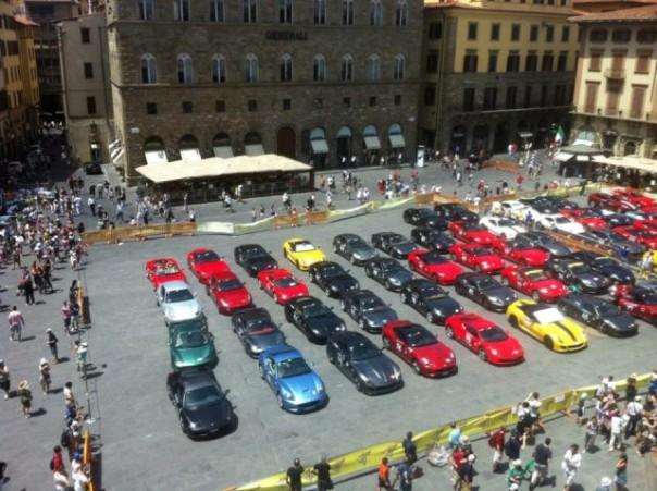 Last year's Ferrari Cavalcade, the parade of bolides in Piazza Signoria.
