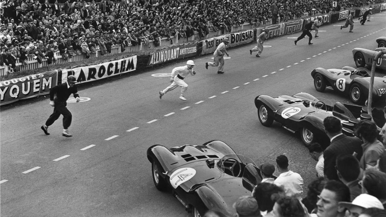 The start of a race at Le Mans.