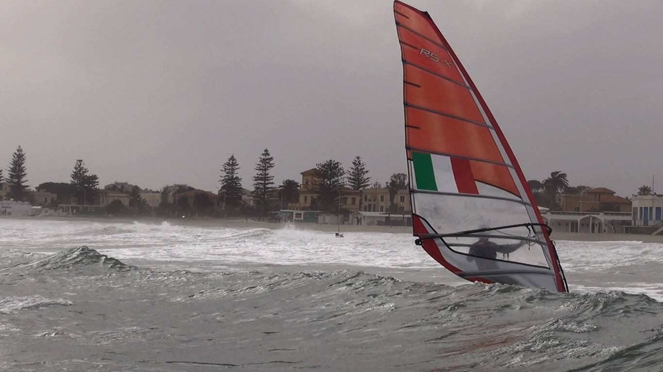 Flavia Tartaglini on a windsurf in February 2014.