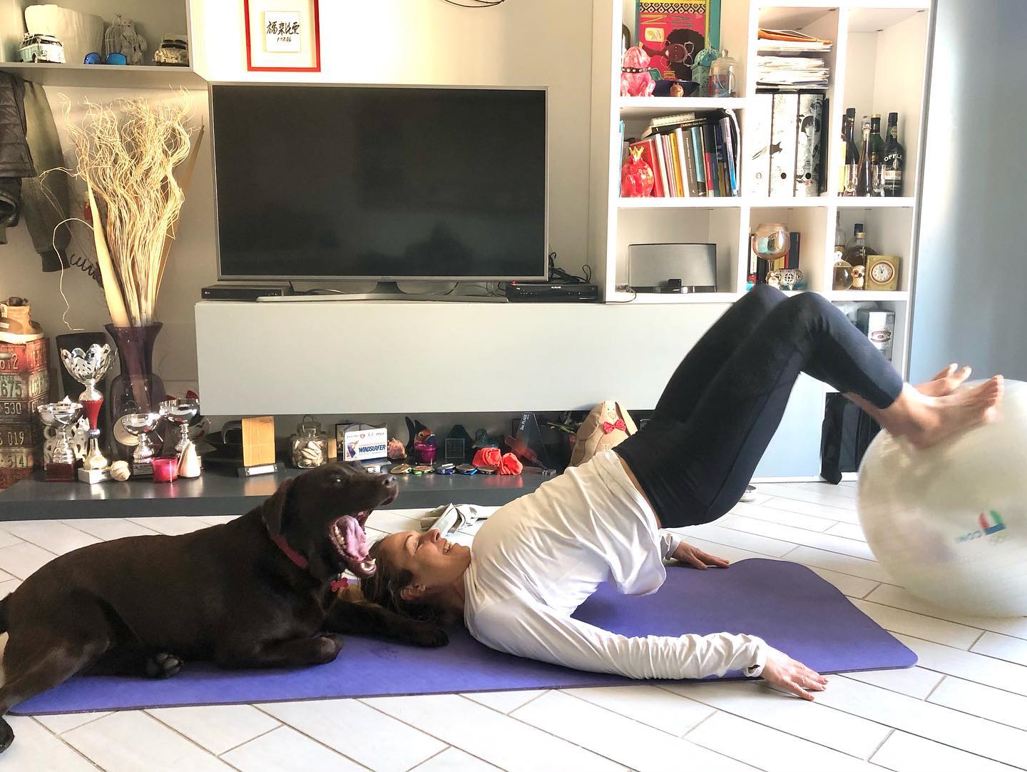 Flavia Tartaglini training with her dog at Lido di Ostia in November 2020.