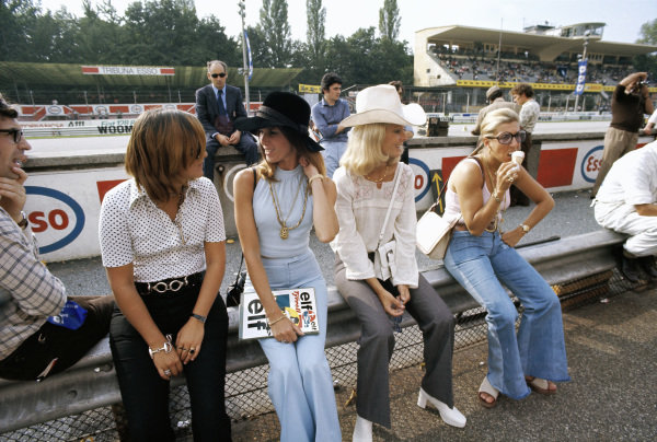 Maria Helena Fittipaldi and Helen Stewart at the Italian GP in Monza on Sunday, 10 September 1972. 