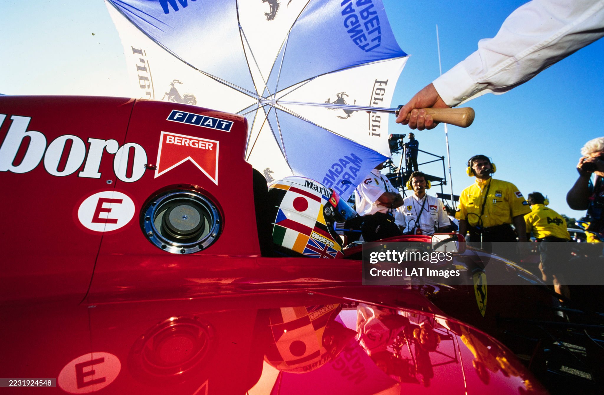 Gerhard Berger, Ferrari 412T2, during the Portuguese Grand Prix at Estoril on 24 September 1995. 
