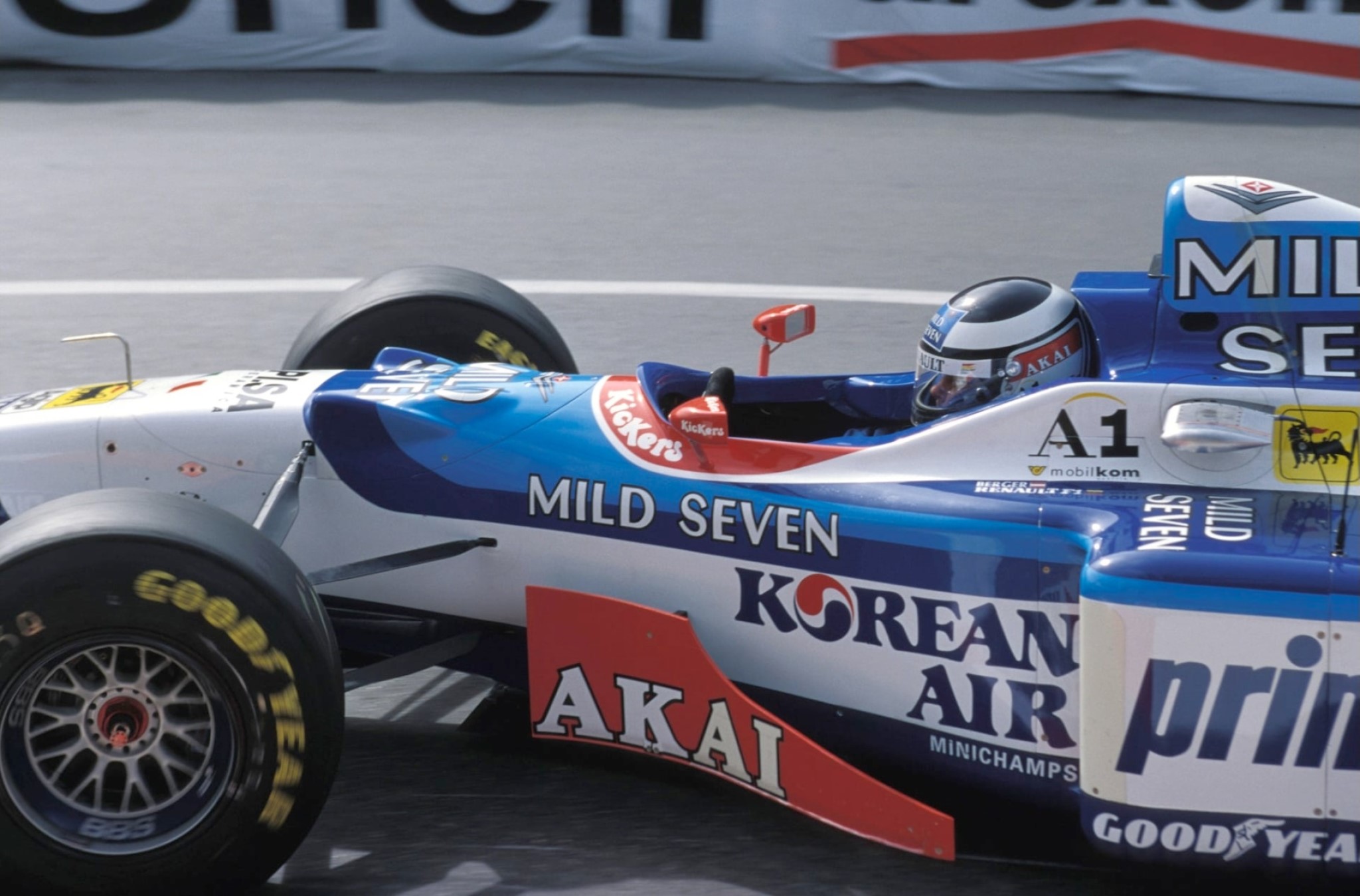 Gerhard Berger, Benetton, in Monaco in 1997.