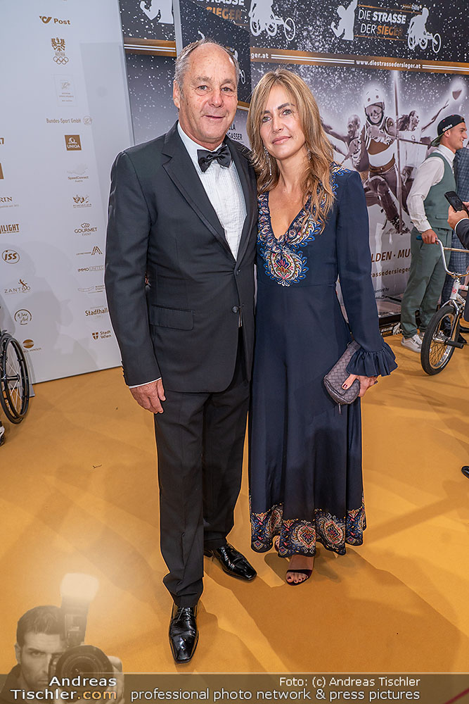 Gerhard Berger with Helene at the Sporthilfe Gala in Vienna in October 2023.