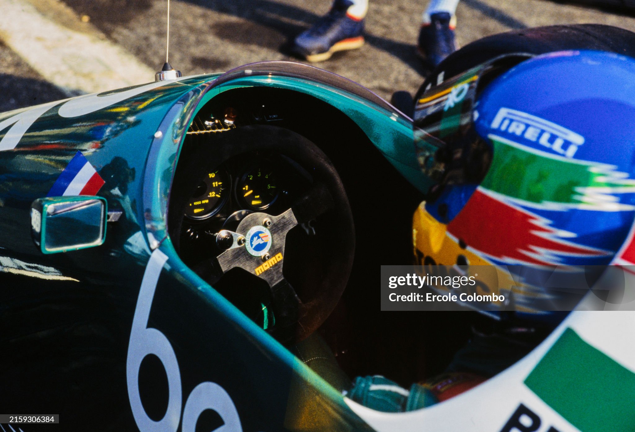 Steering wheel and dashboard detail on Gerhard Berger’s Benetton B186 BMW during the French Grand Prix at Circuit Paul Ricard on July 06, 1986. 