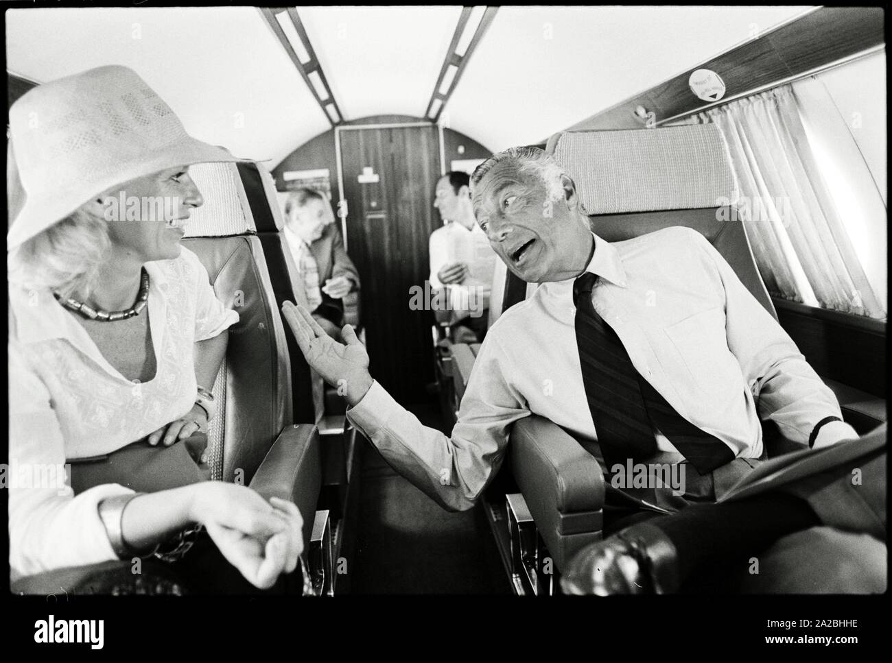 By plane from Rome to Corsica Gianni Agnelli in conversation with Stern journalist Birgit Kraatz in 1975. 