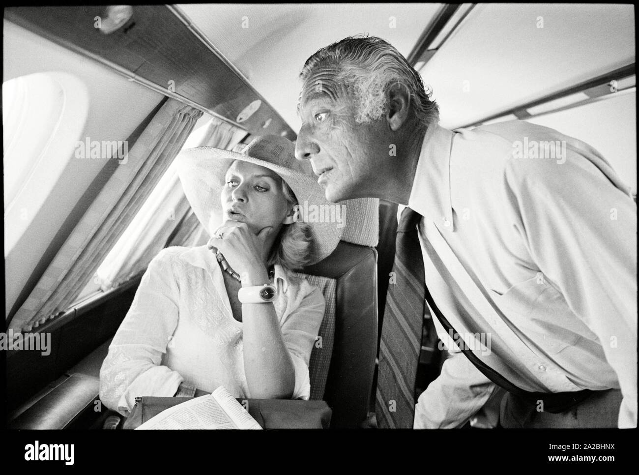 By plane from Rome to Corsica Gianni Agnelli in conversation with Stern journalist Birgit Kraatz in 1975. 