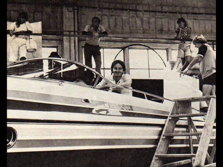 Gilles Villeneuve in a Tullio Abbate boat.