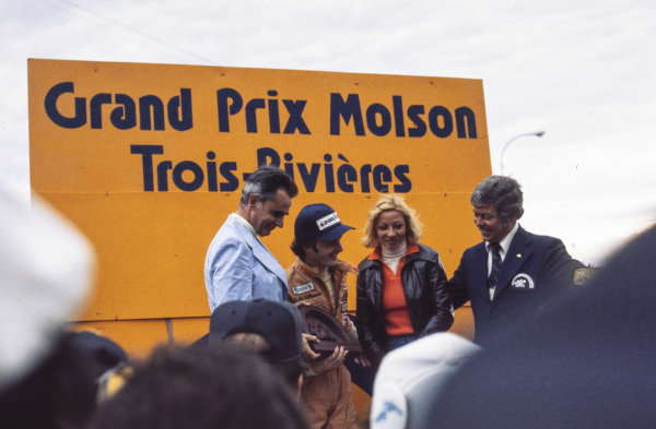 Gilles Villeneuve with his wife at Trois Rivieres.