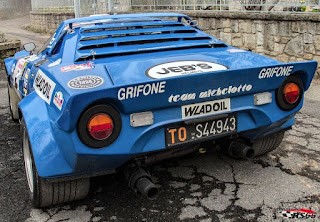 A blue Lancia Stratos.