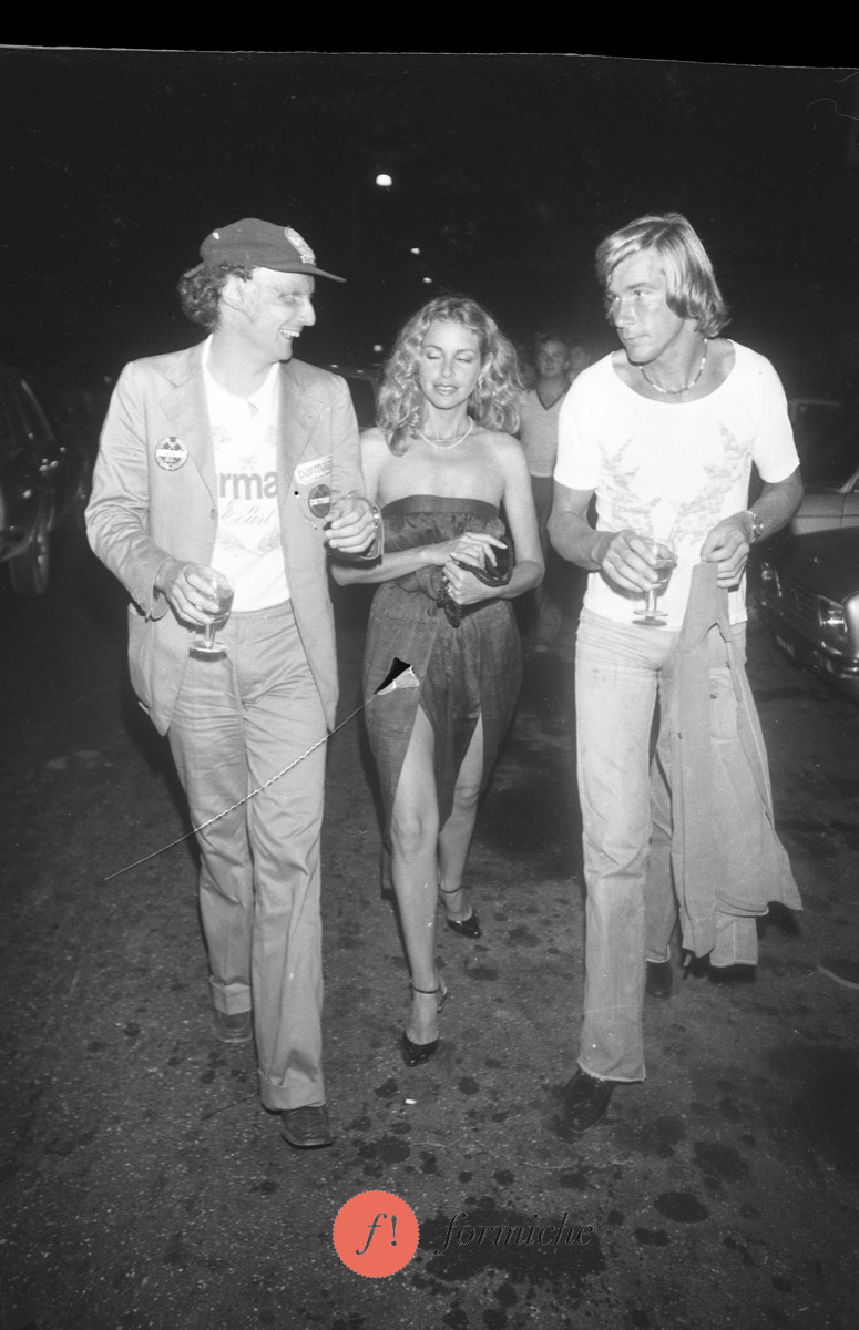 Niki Lauda, Sydne Rome and James Hunt at Jackie O’ in 1977.