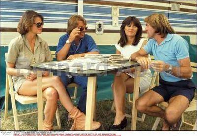 Keke Rosberg and girlfriend with Jacques and Bernadette Laffite in 1984. 