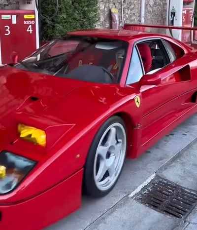 Lando Norris' red Ferrari F40.