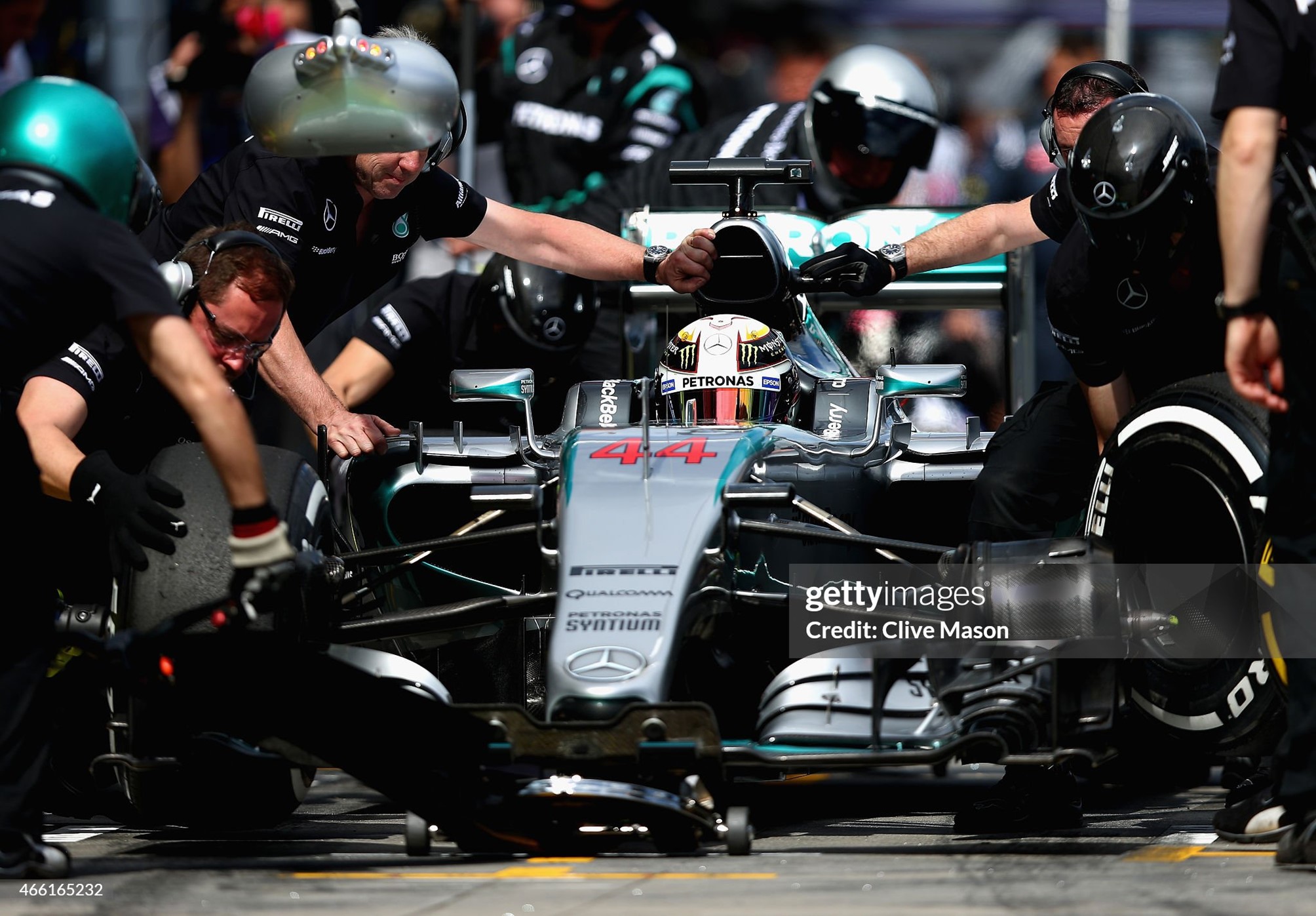 Lewis Hamilton stops for a tyre change during final practice for the Australian Formula One Grand Prix at Albert Park in Melbourne, Australia, on 14 March 2015. 