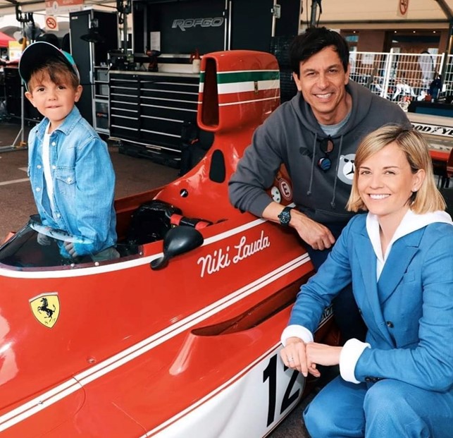 Toto Wolff, his son Jack and Susie Stoddart with Niki Lauda’s 1972 Ferrari F1 car in 2022.