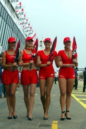 The fabulous ‘Kumho Tyres Girls’ at the Marlboro Masters of Formula 3 in Zandvoort, Holland, on 7-8 August 2004. 