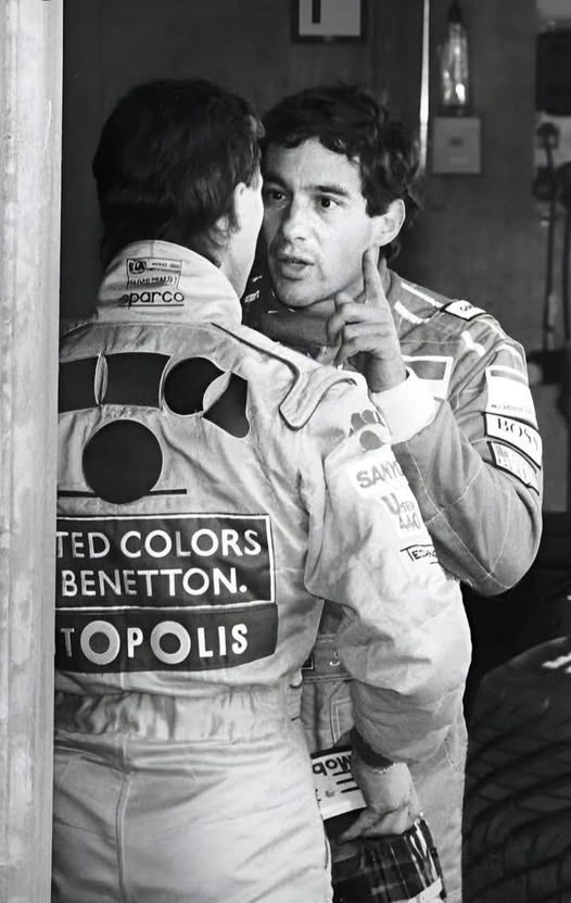 It was the start of the Grand Prix of Germany at the Hockenheimring on 26 July 1992 and the young Michael Schumacher, in his Benetton-Ford and in his first full season, on the braking section at the first corner, forced none other than Ayrton Senna off the track, a driver who, at that time, had already won three world titles. Ayrton Senna blocks Schumacher in front of the garages and wags his finger in his face, giving him a brief lecture, not only how to drive, but also on what he thinks of him. The two are pulled apart.