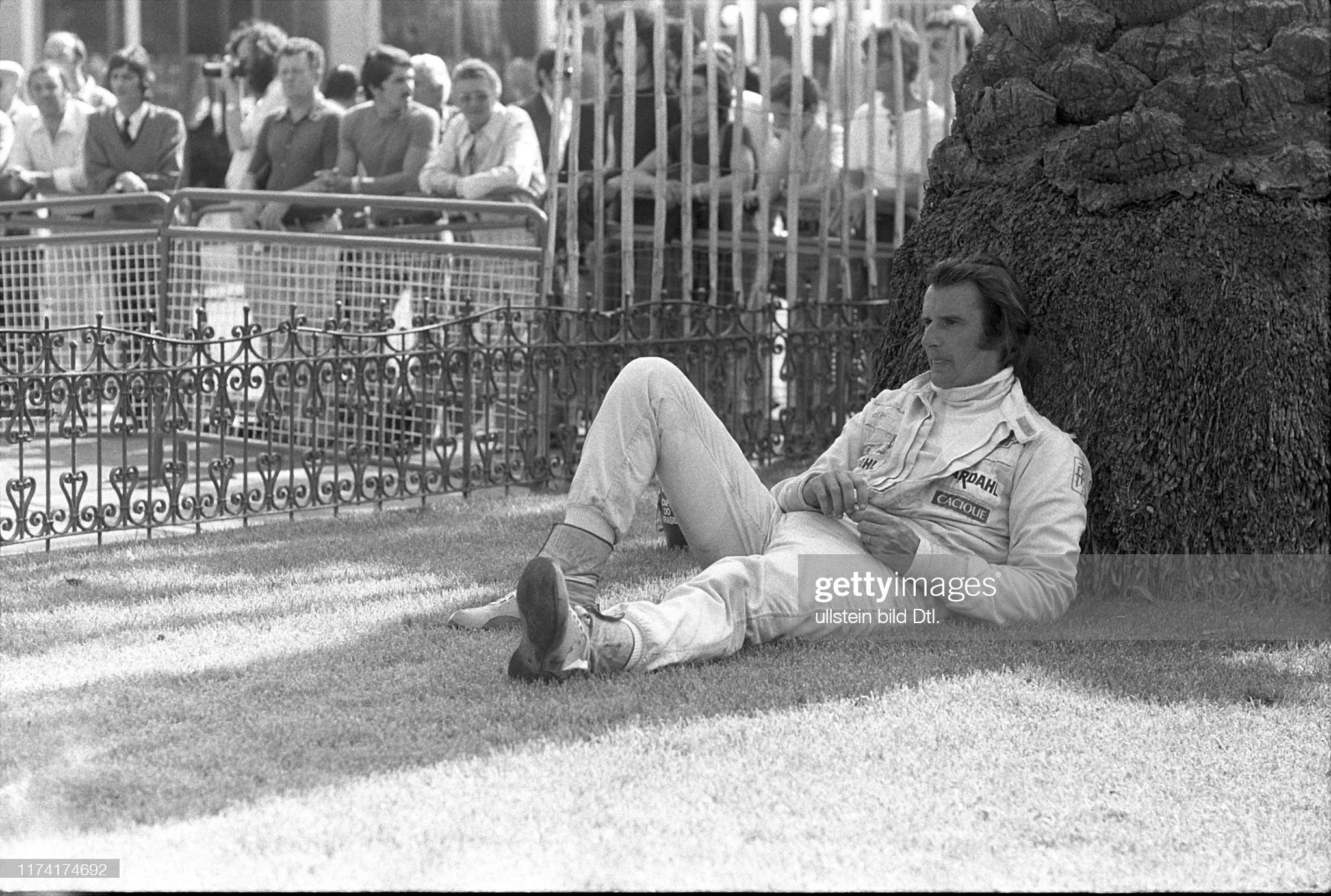 GP of Monaco 1973, practice session. Emerson Fittipaldi having a break. 