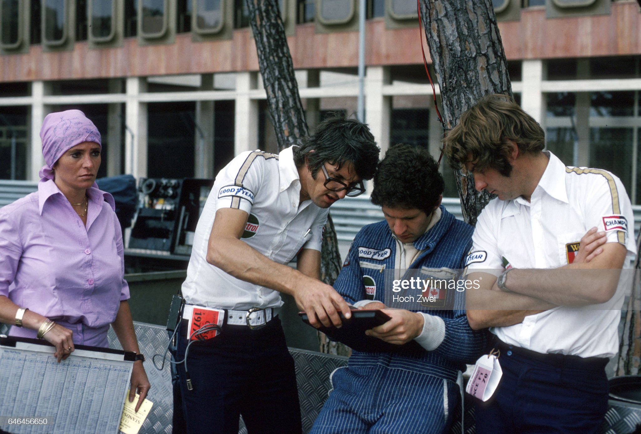 Pamela Scheckter, Peter Warr, Jody Scheckter and Harvey Postlethwaite at the Monaco Grand Prix on 25.05.1977.