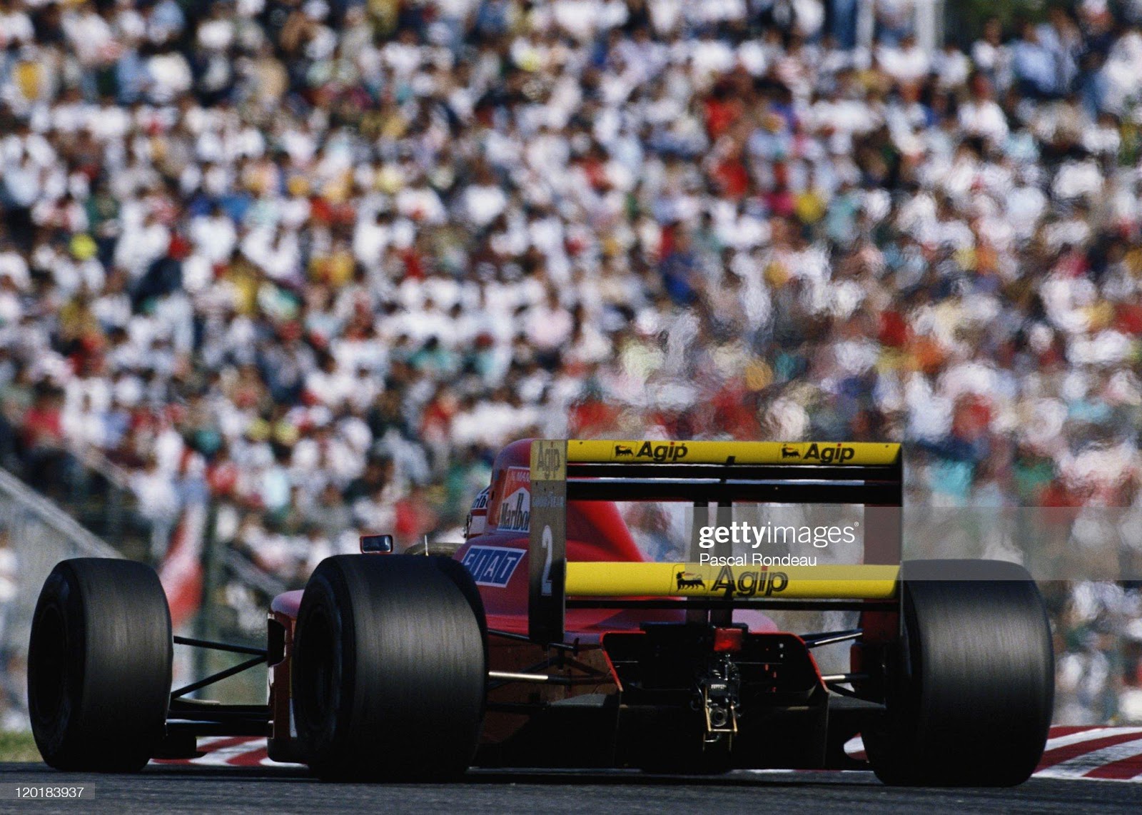Nigel Mansell drives the n. 2 Ferrari F1-90-2 3.5 V12 during the Japanese Grand Prix on 21st October 1990 at the Suzuka International Racing Course in Suzuka, Japan.