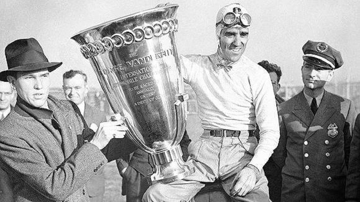 Nuvolari with a trophy
